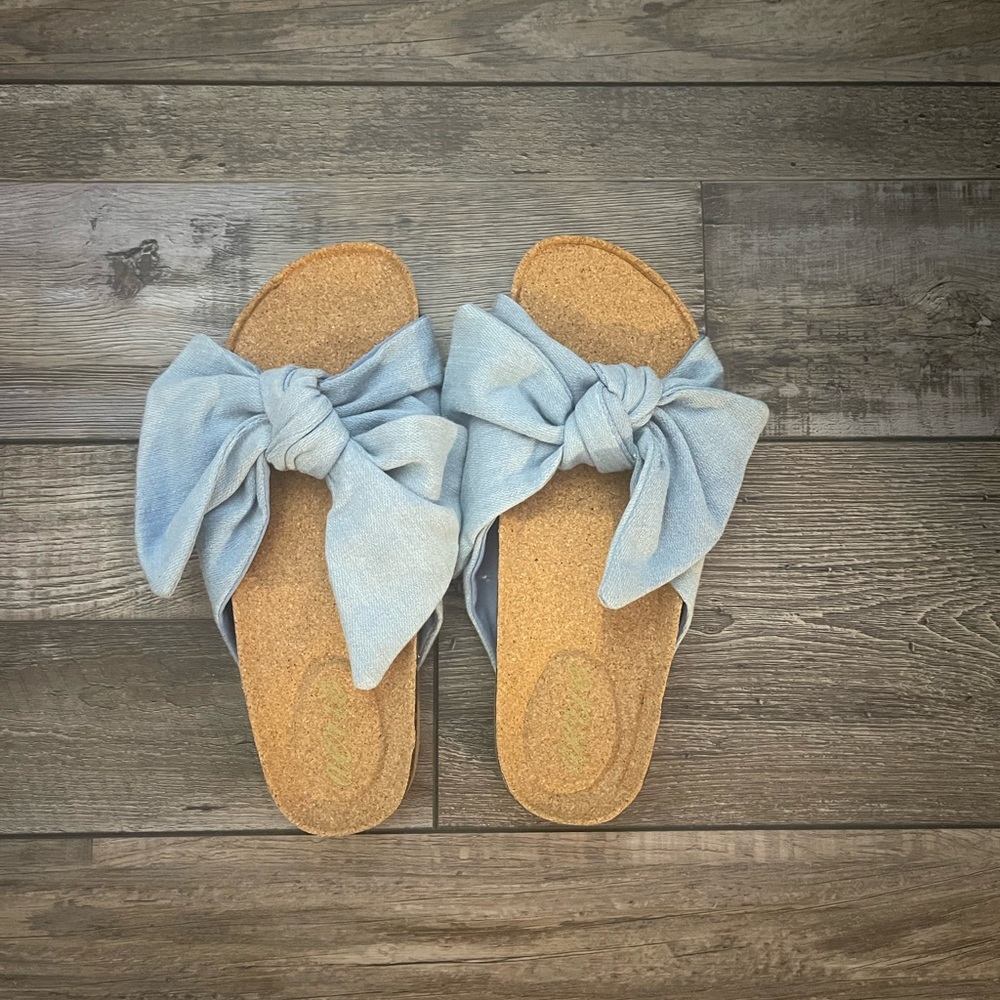 Aerie slip on sandals